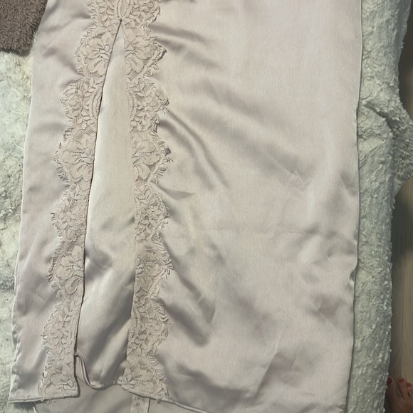 HOUSE OF CB 'Georgia' Crystal Satin and Lace Midi Dress cutout Size M - Picture 6 of 10